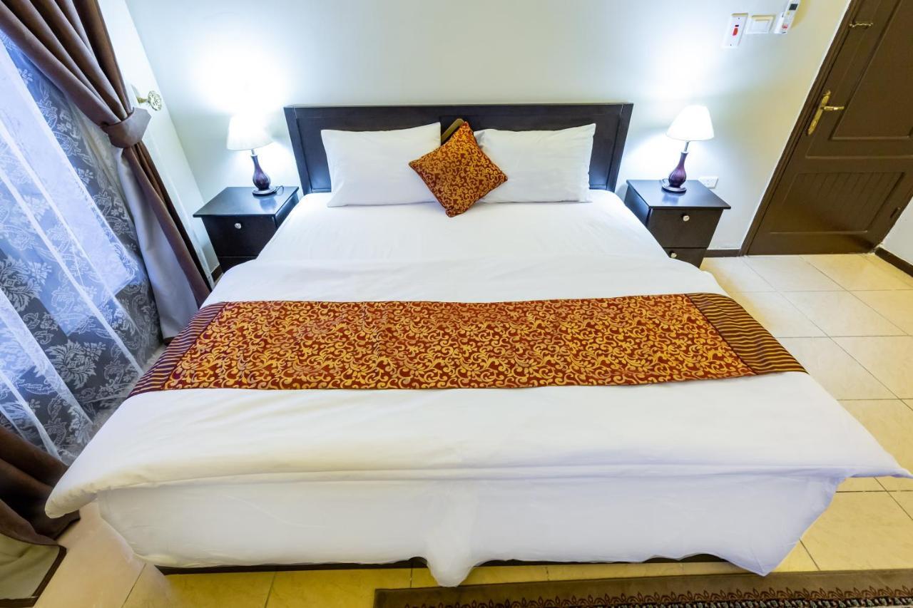 Al Eairy Furnished Apartments- Jeddah 1 Eksteriør bilde