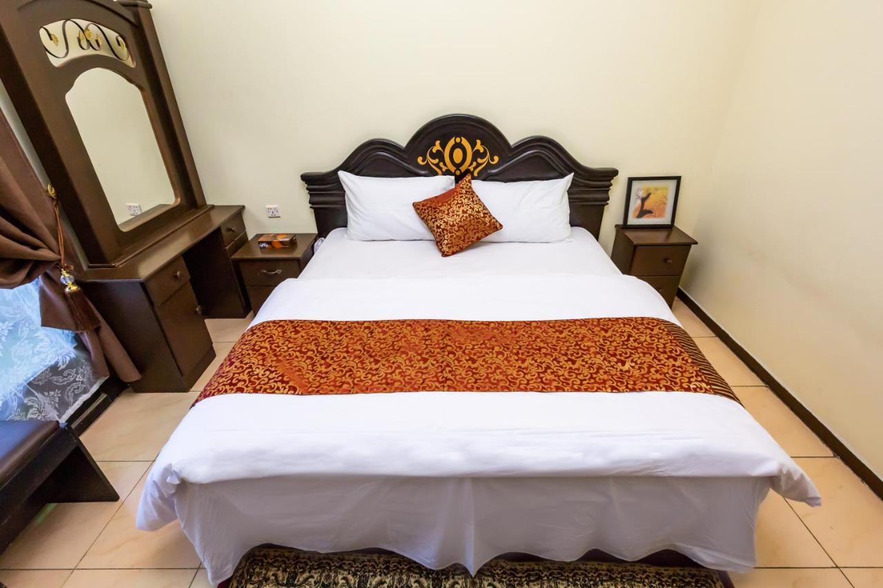 Al Eairy Furnished Apartments- Jeddah 1 Eksteriør bilde