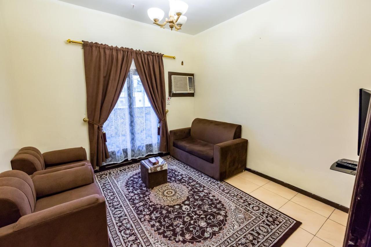 Al Eairy Furnished Apartments- Jeddah 1 Eksteriør bilde